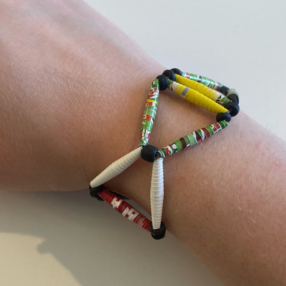 💍 5/$10 handmade paper bead bracelet